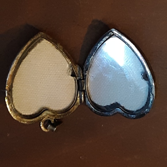 Itailan Silver heart locket - Picture 4 of 4
